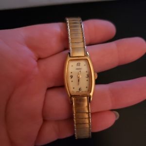 Seiko vintage stretch band watch,  gold tone